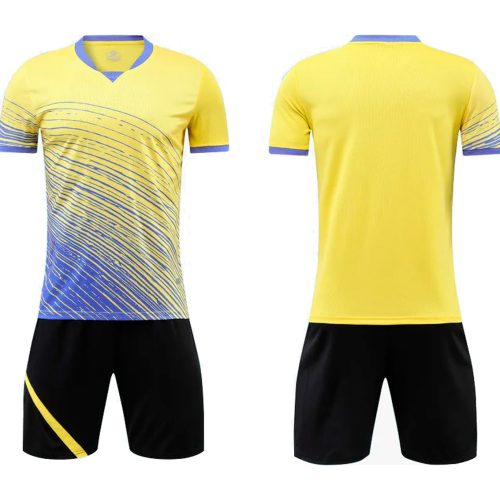 uniforme de futbol amarillo con celeste