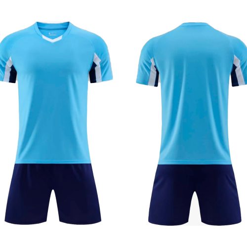 uniforme de futbol celeste con azul navy