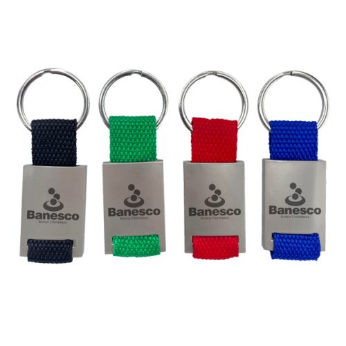Llavero de nylon con aplique de metal